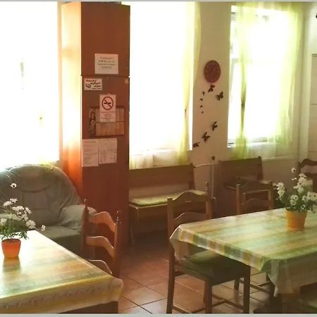 Romzsa Tódor Kollégium Hostel Szeged