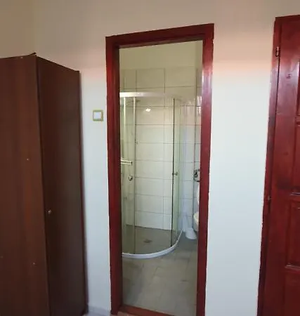 Romzsa Tódor Kollégium Hostel